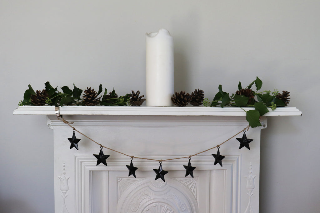 Black Metal Star Garland